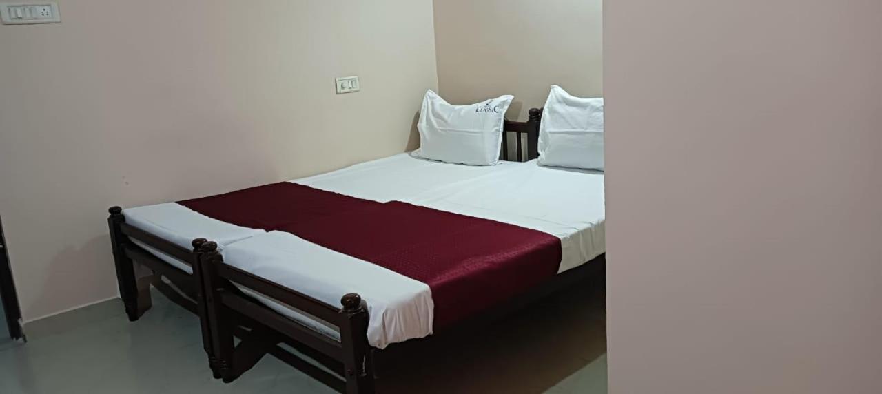 Classic Tourist Home Kochi Kültér fotó